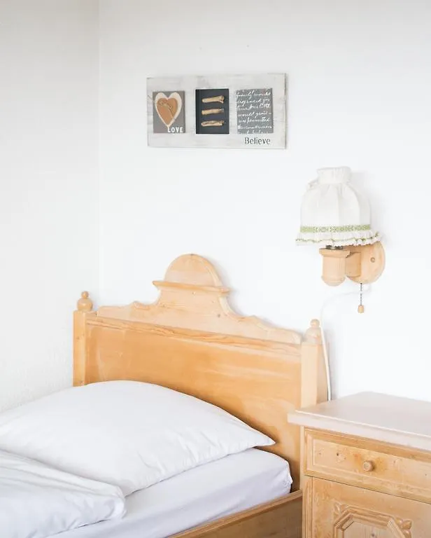 Noahs Arche Pension Pottenstein Guest house