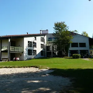 Hostel Djh, Pottenstein